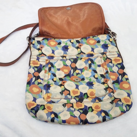 Relic Floral Print Crossbody Purse Handbag - Picture 4 of 6